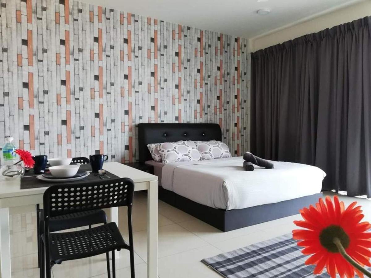 Peanut Butter Homestay - Trefoil Setia Alam Shah Alam Zewnętrze zdjęcie