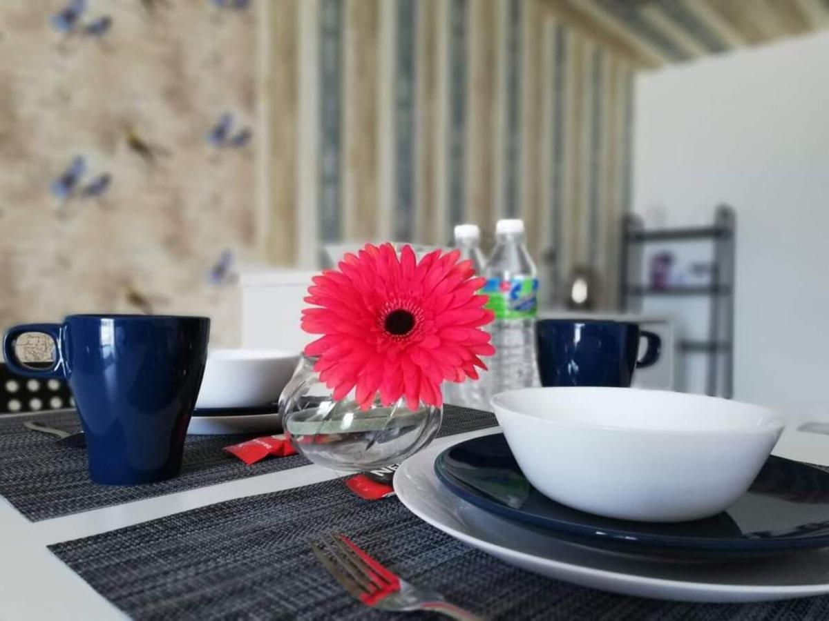 Peanut Butter Homestay - Trefoil Setia Alam Shah Alam Zewnętrze zdjęcie