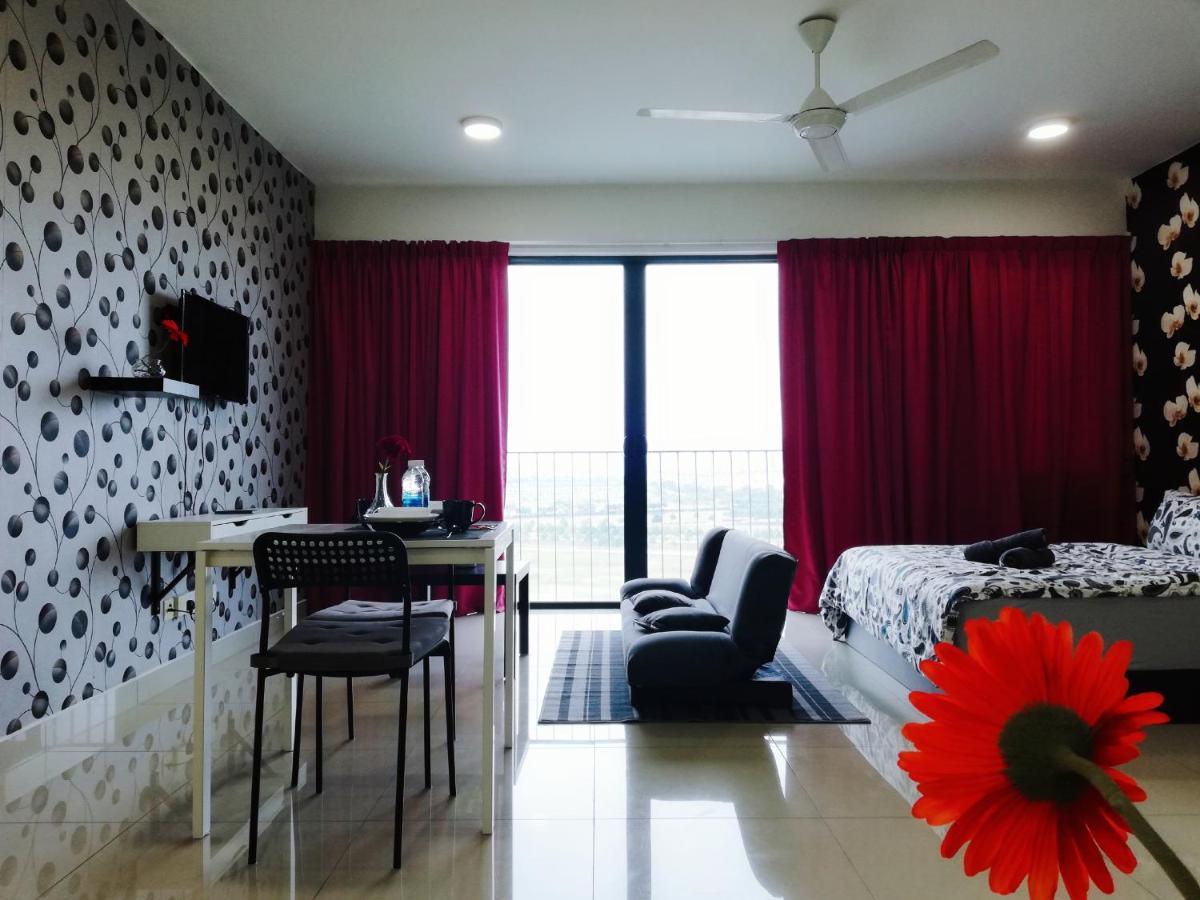 Peanut Butter Homestay - Trefoil Setia Alam Shah Alam Zewnętrze zdjęcie